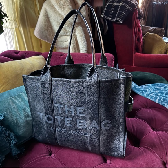 Marc Jacobs - The Leather Large Tote Bag in Black - Picture 1 of 10